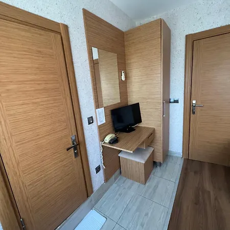 Okur Hotell 2*