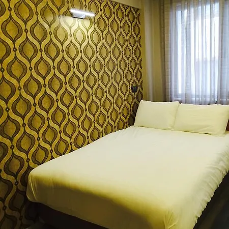Okur Hotell 2*