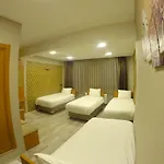 מלון Okur 2*