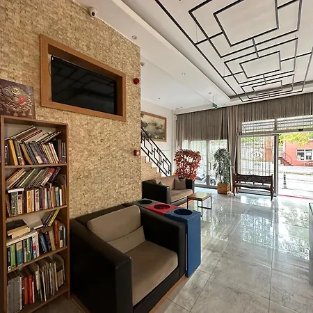 Okur Otel 2*